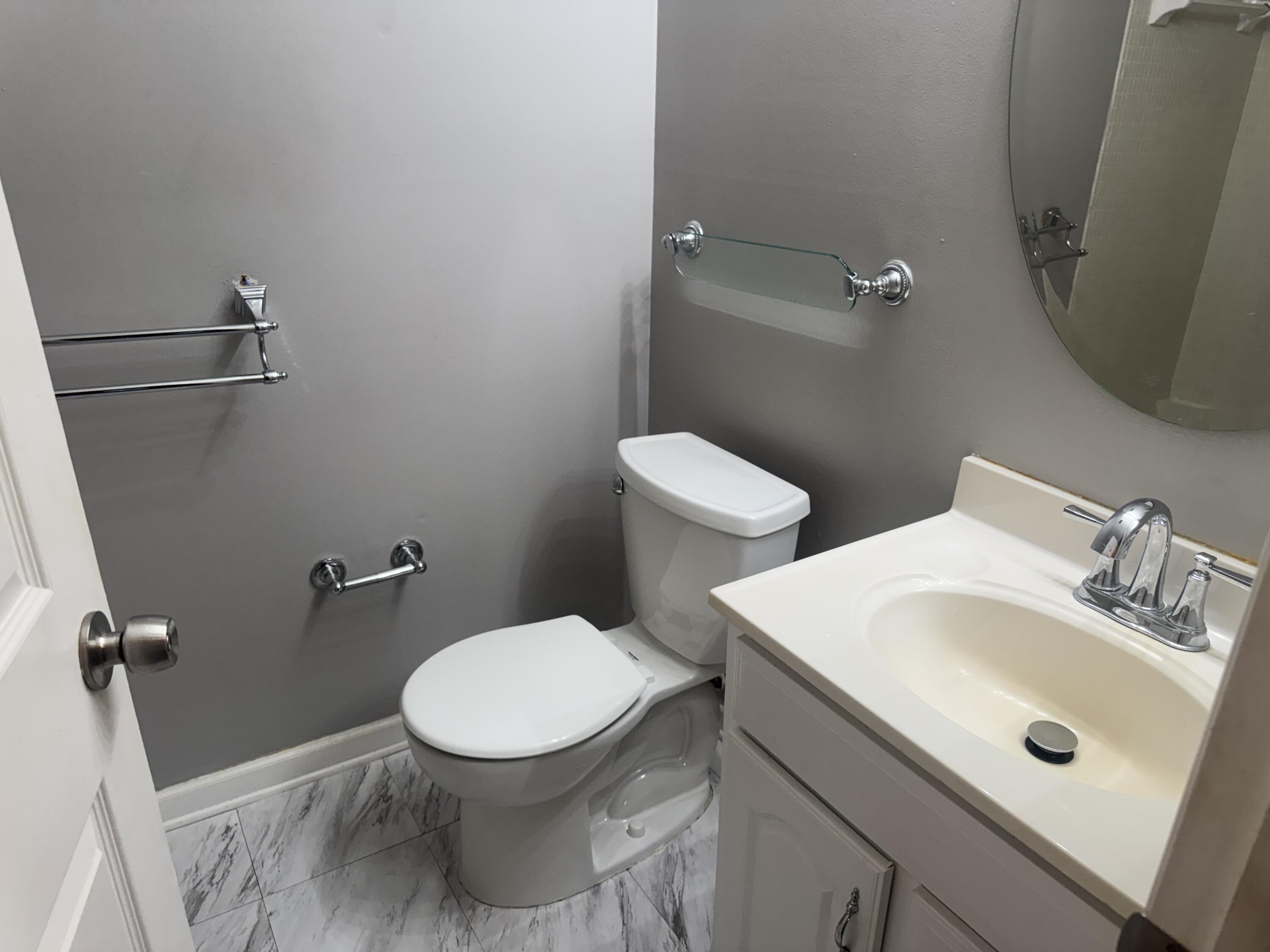 30220 Southfield Road, Unit 243 Southfield, MI 48076 - Photo 7 of 13 IMG_1333