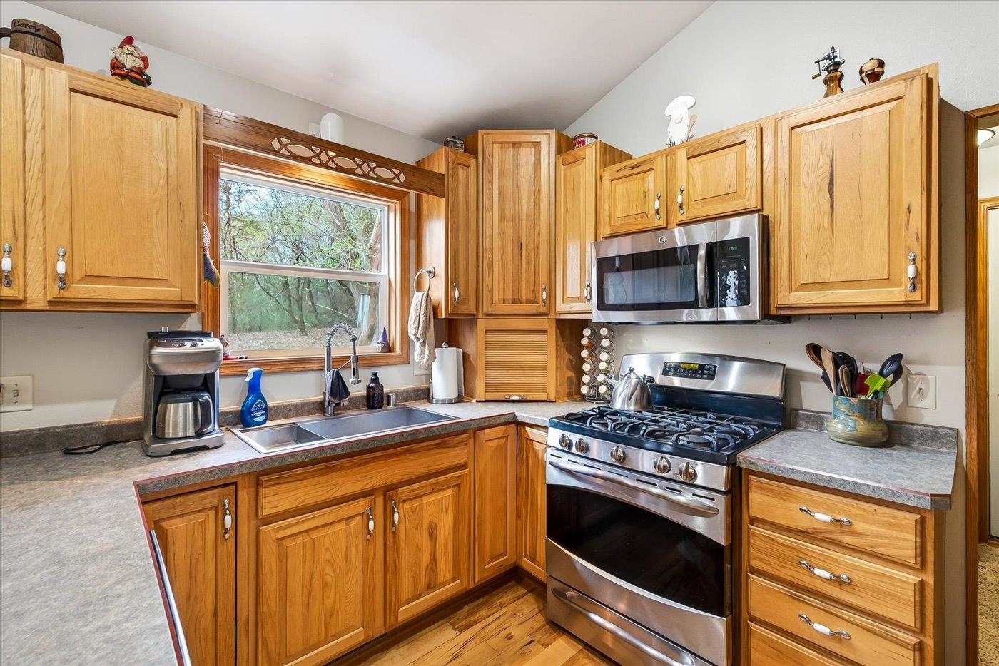 268 Meadow Lane Poynette, WI 53955 - Photo 13 of 57