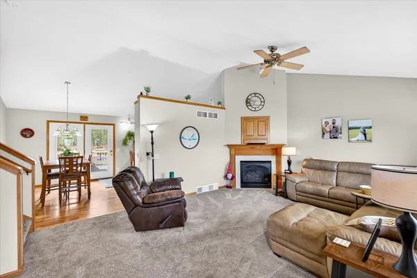 $435,000 | 268 Meadow Lane, Poynette, WI 53955