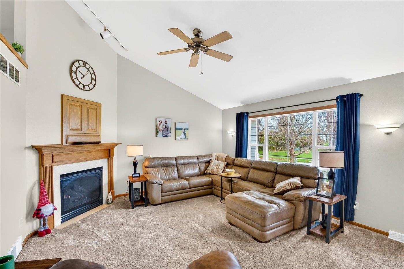 268 Meadow Lane Poynette, WI 53955 - Photo 5 of 57