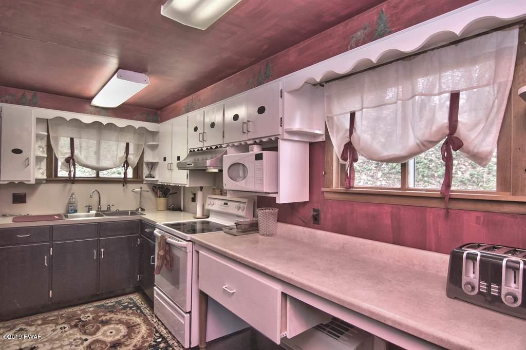 82 West Shore Road Waymart, PA 18472 - Photo 21 of 40