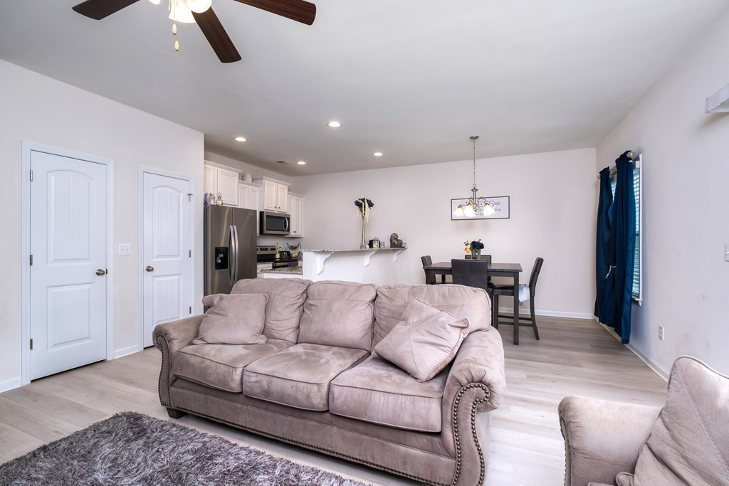 2945 Old Sumter, SC 29150 - Photo 6 of 32 Gallery Image 6