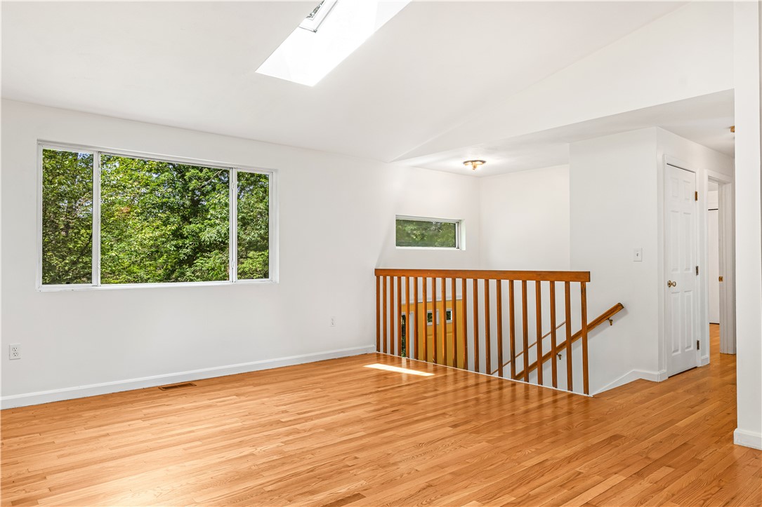 107 Huckleberry Road North Kingstown, RI 02852 - Photo 7 of 29