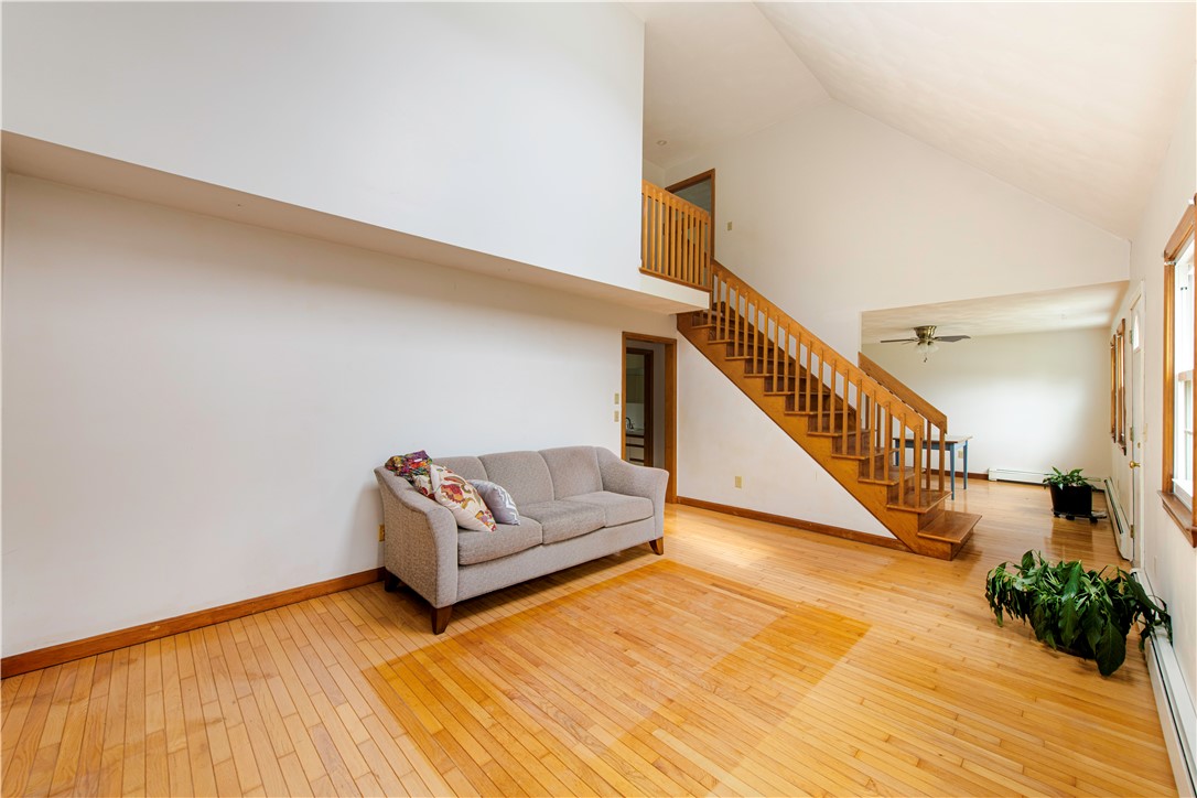 6 Englewood Court Warren, RI 02885 - Photo 4 of 18