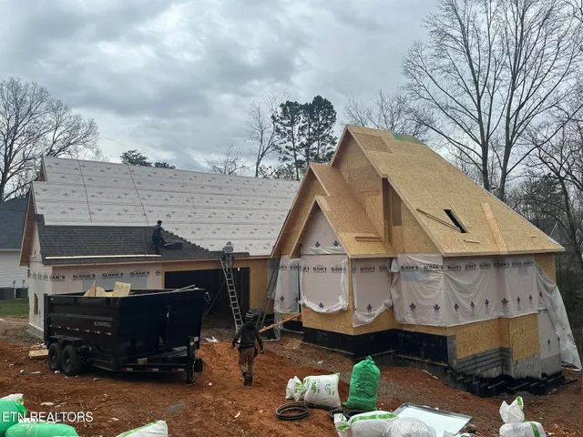 $720,000 | 147 Cheeyo Way, Loudon, TN 37774