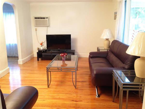 43 Harris Road Newton, MA 02465 - Photo 2 of 10