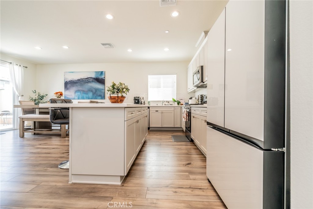 20168 Lemonscent Drive Riverside, CA 92507 - Photo 11 of 53 Gallery Image 11