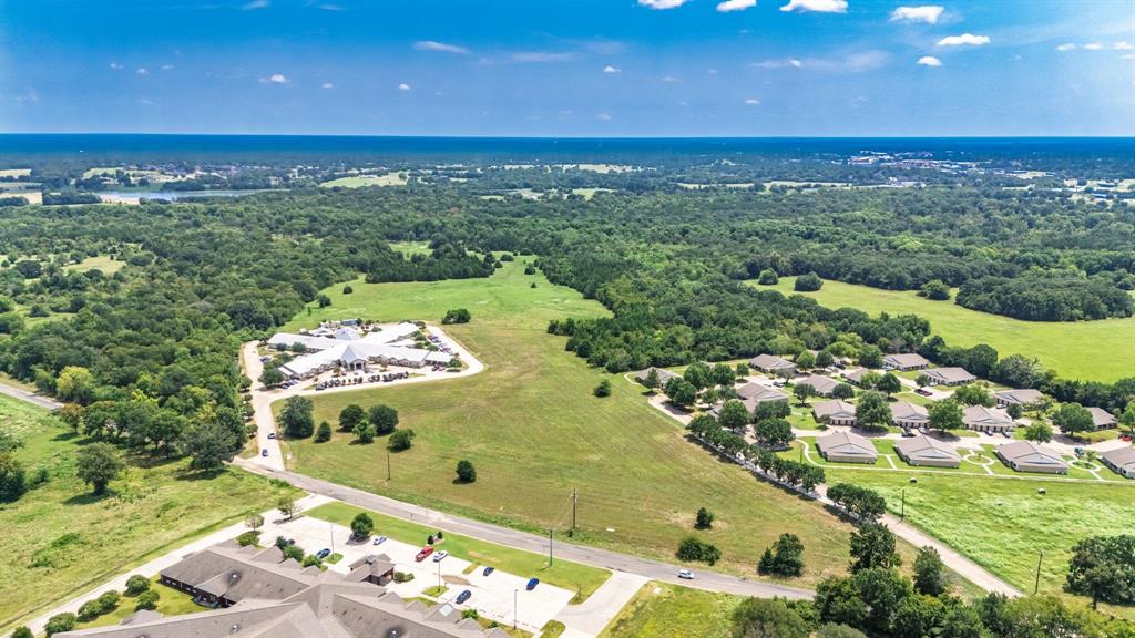 83-ac Stillhouse Road Paris, TX 75462 - Photo 4 of 22 a view of a city