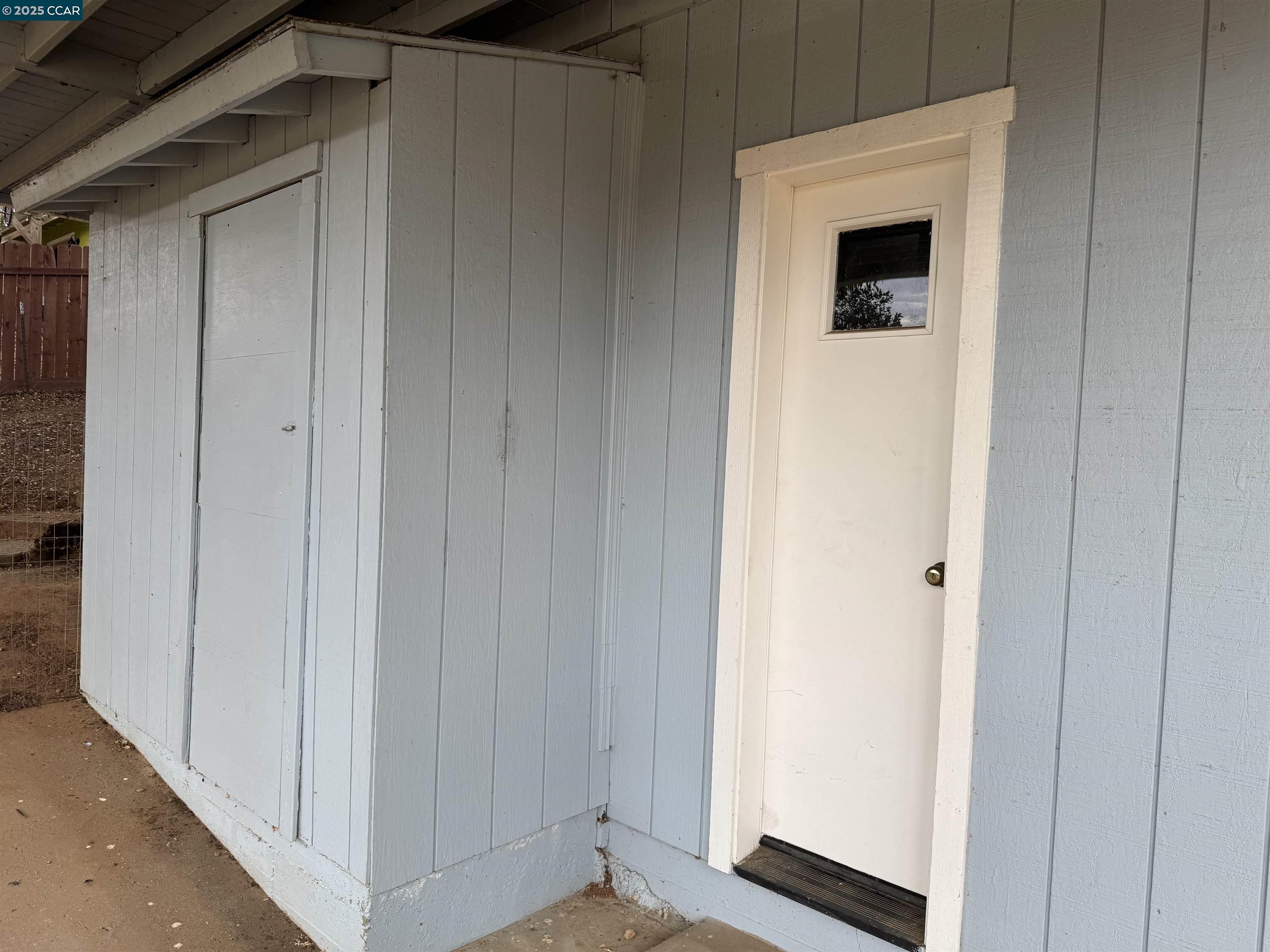 5138 Terrace View Lane Mariposa, CA 95338 - Photo 42 of 48 a view of a livingroom with wooden floor