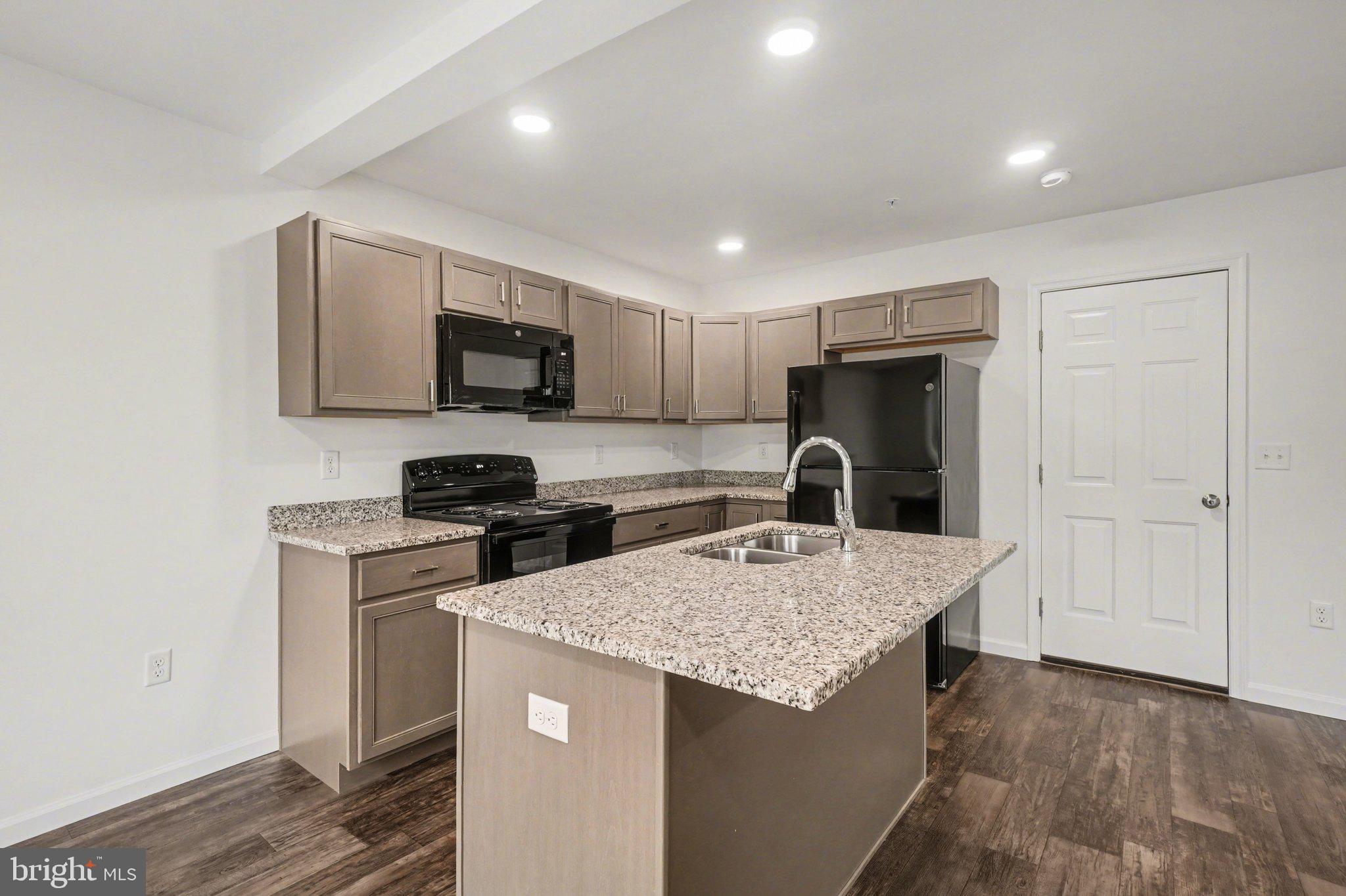 26 Sand Street Lebanon, PA 17042 - Photo 7 of 24