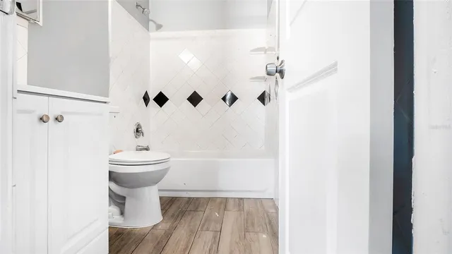 $2,350 | 2506 Rose Avenue, Bradenton, FL 34207