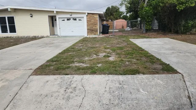 $2,350 | 2506 Rose Avenue, Bradenton, FL 34207