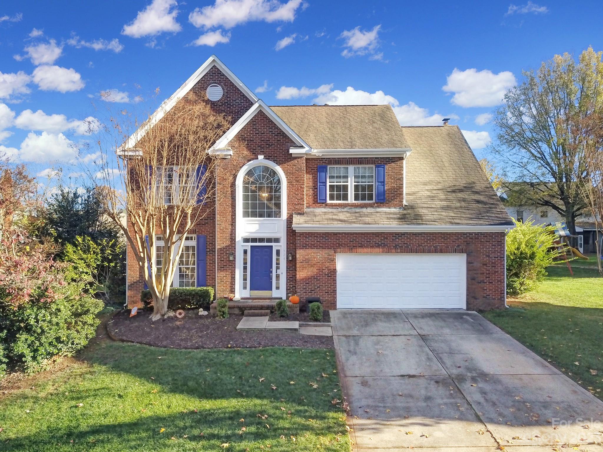 524 Whitehead Court Fort Mill, SC 29708 - Photo 2 of 45 a front view of a house with a yard