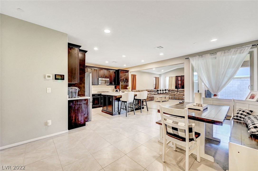 313 Values Circle Henderson, NV 89011 - Photo 13 of 48 Gallery Image 13