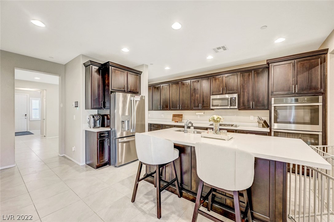 313 Values Circle Henderson, NV 89011 - Photo 7 of 48 Gallery Image 7