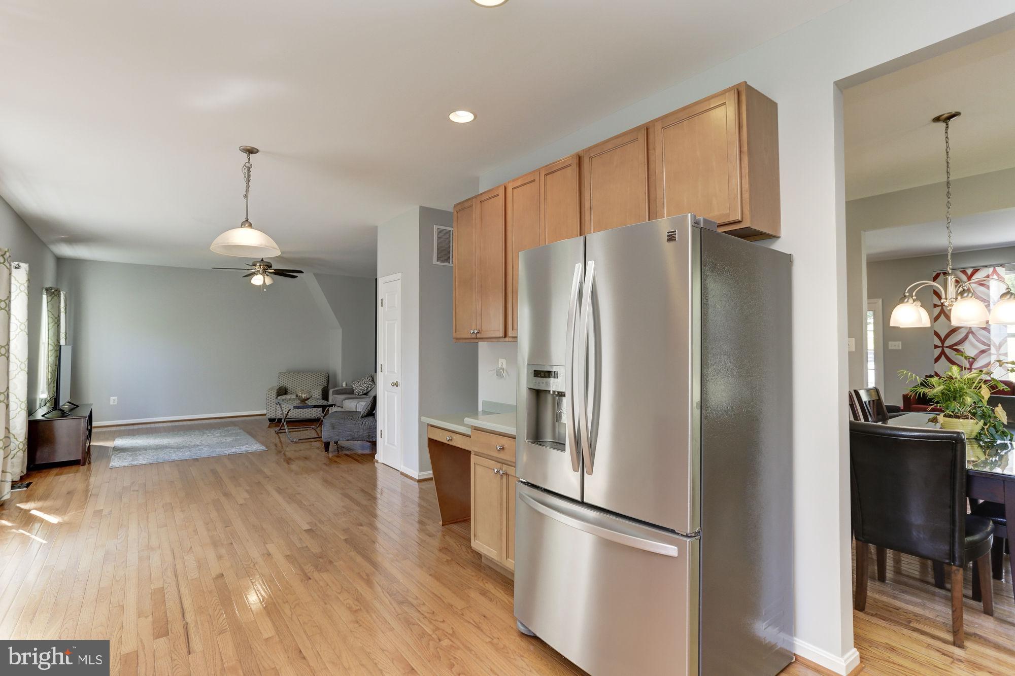 10689 Stansfield Road Laurel, MD 20723 - Photo 11 of 52 Stainless steel appliances