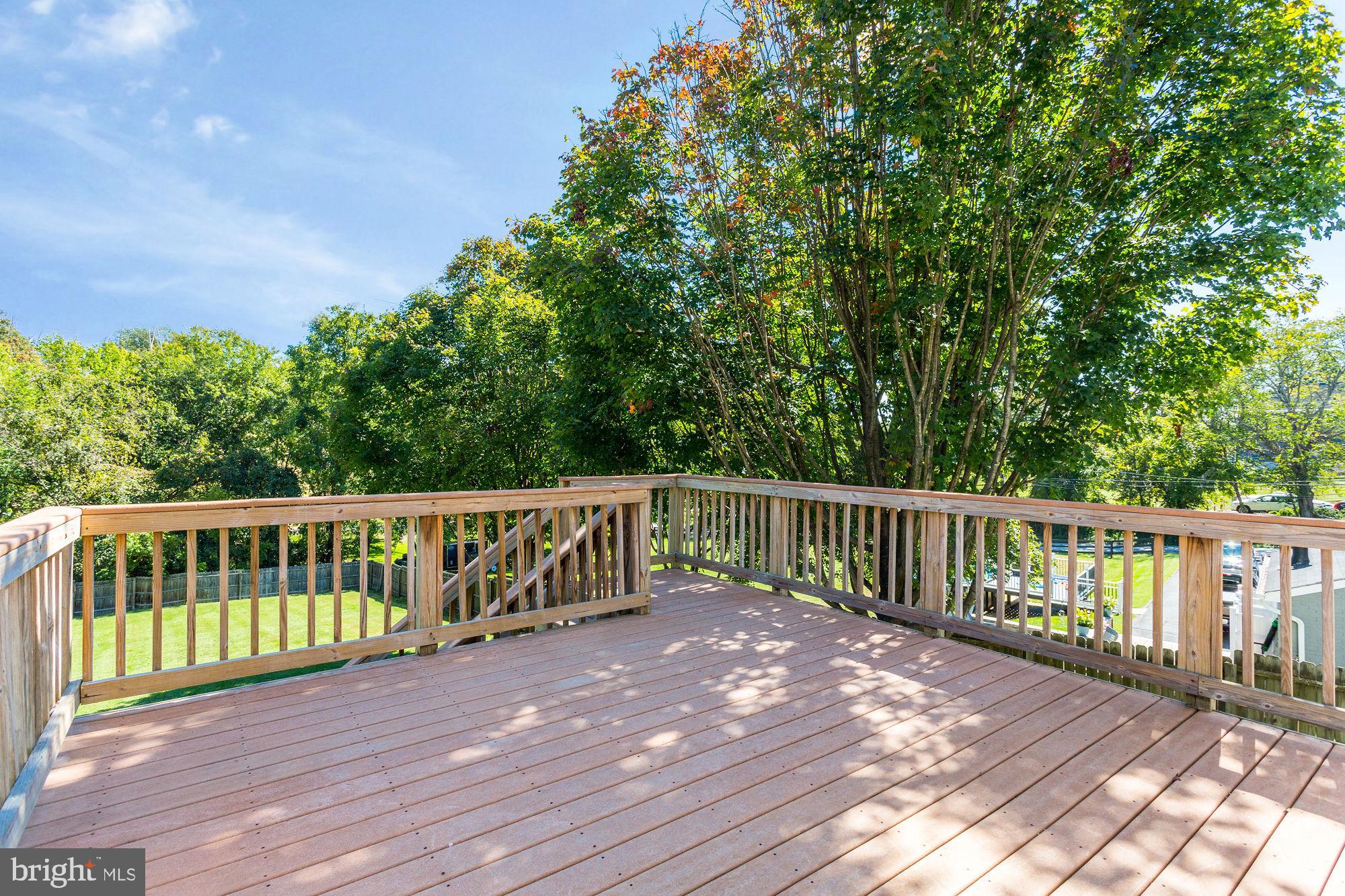10689 Stansfield Road Laurel, MD 20723 - Photo 44 of 52 Awesome deck!