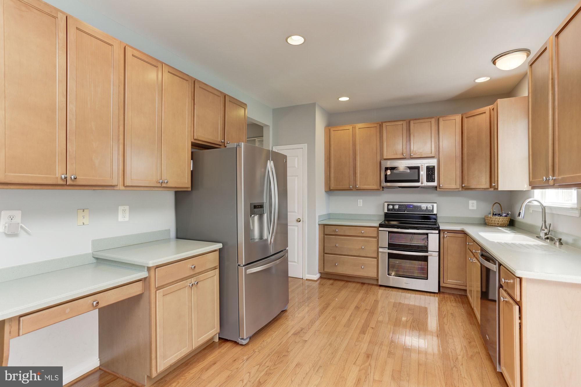 10689 Stansfield Road Laurel, MD 20723 - Photo 10 of 52 Eat in kitchen with maple cabinets