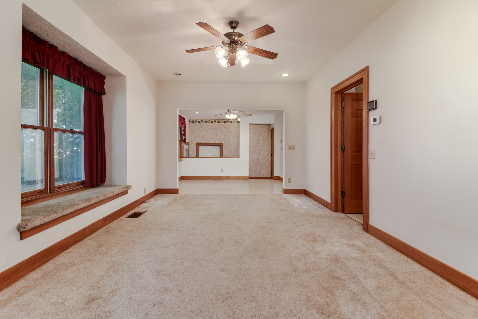 6210 Springfield Road Delavan, IL 61734 - Photo 8 of 37