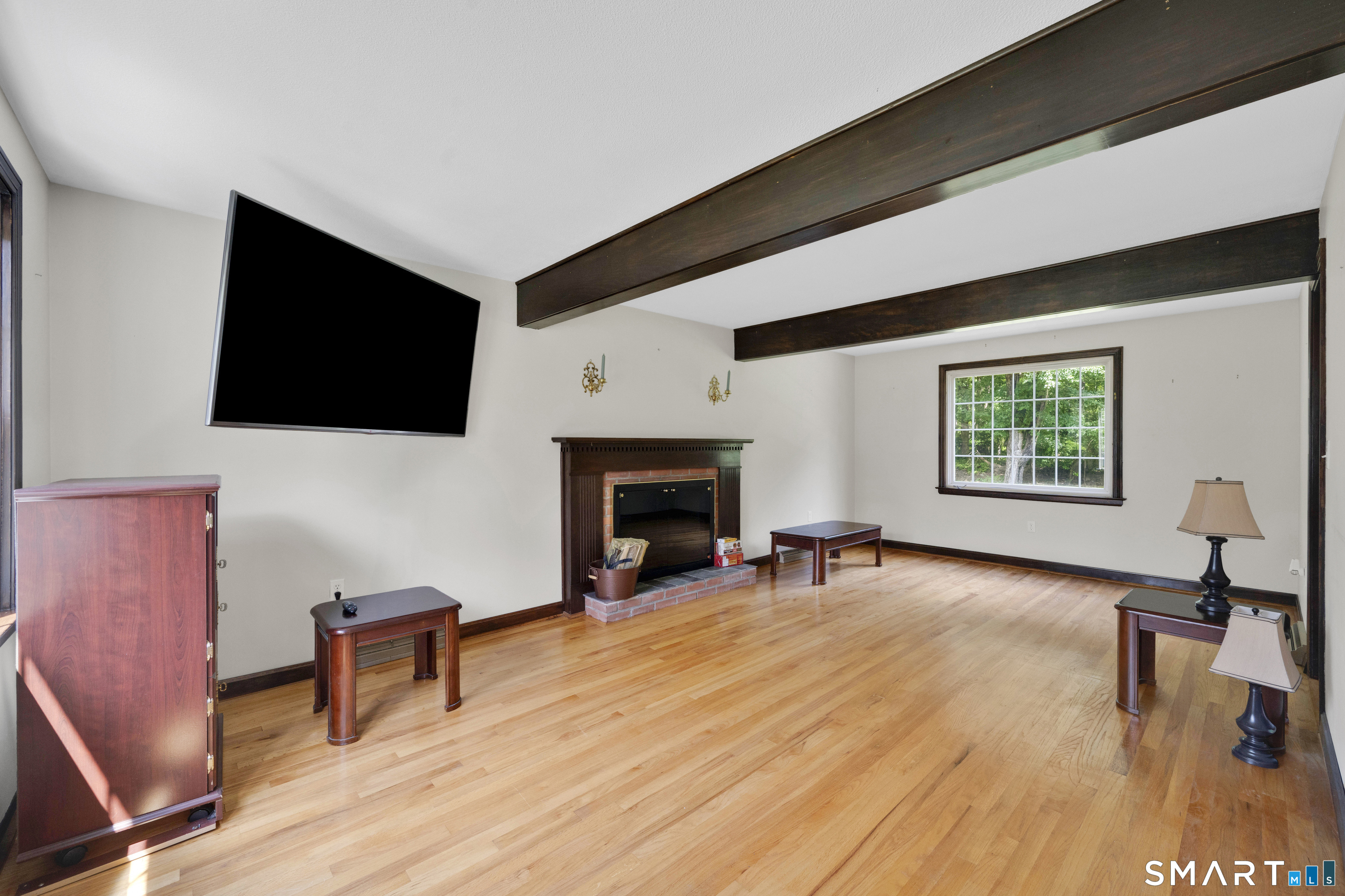 16 Gardner Road Vernon, CT 06066 - Photo 16 of 37 Gleaming Hardwood Floors