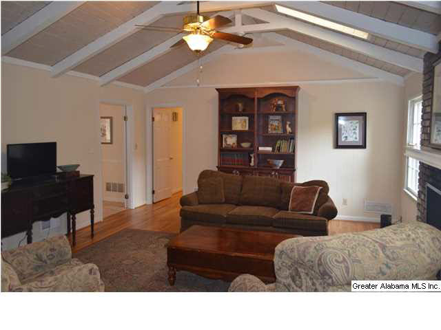 1808 Cornwall Road Hoover, AL 35226 - Photo 16 of 32