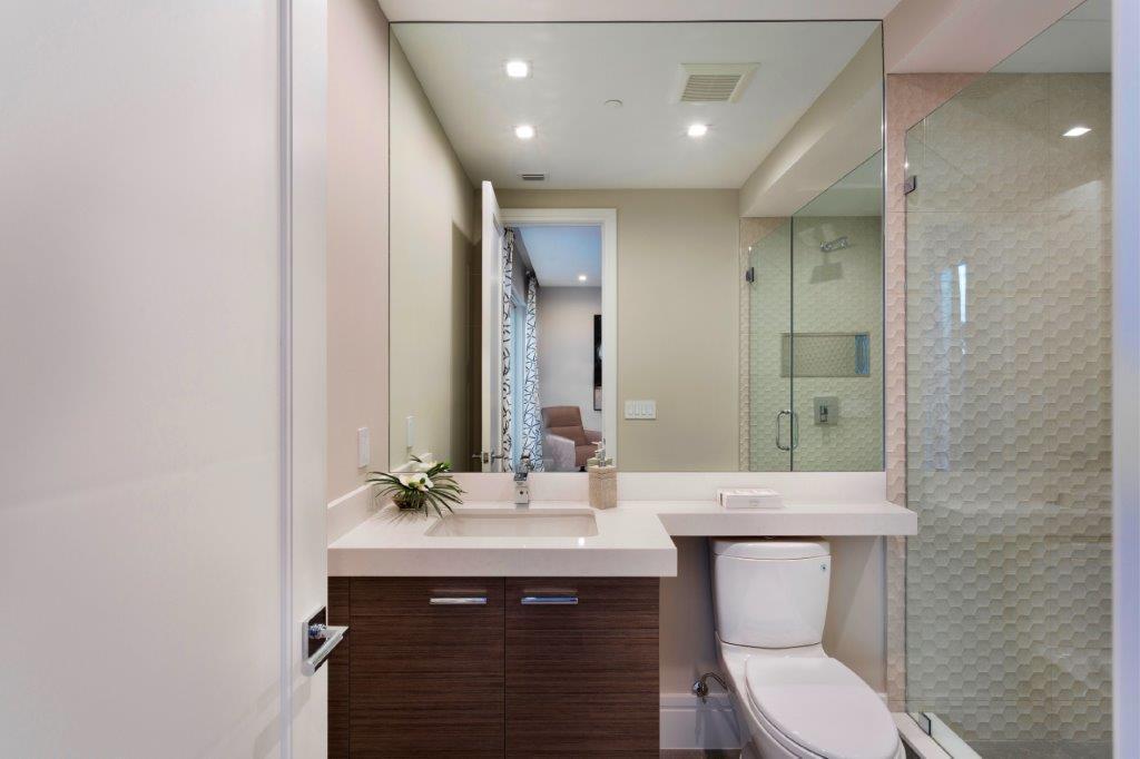 1017 Bucida Road, Unit B Delray Beach, FL 33483 - Photo 29 of 35 GUEST_BATH