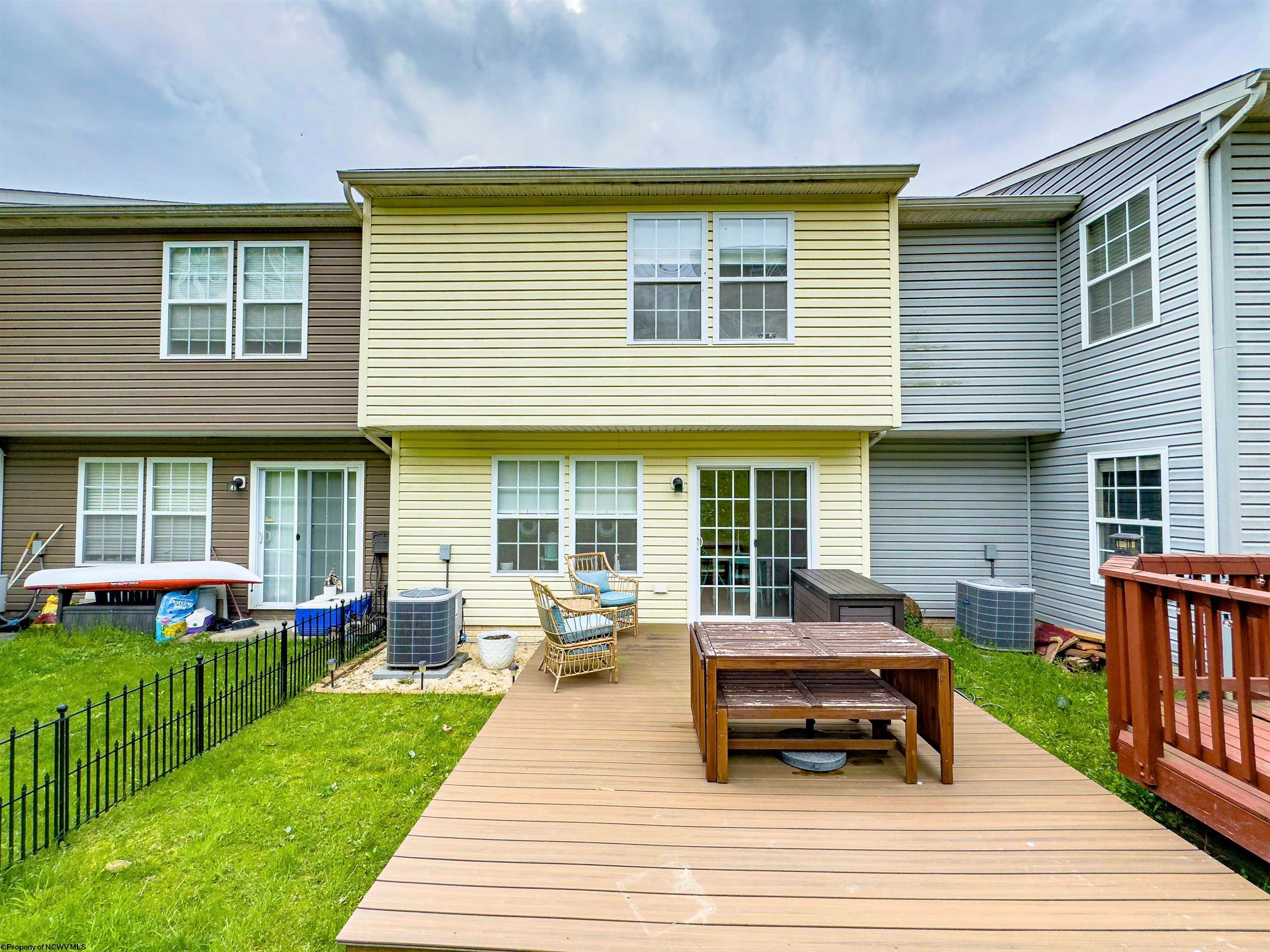 136 Hawks Road Morgantown, WV 26508 - Photo 2 of 32 Gallery Image 2