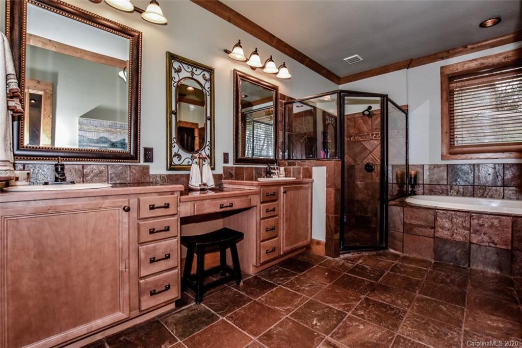 7041 Gilead Road Huntersville, NC 28078 - Photo 18 of 36 Gallery Image 18