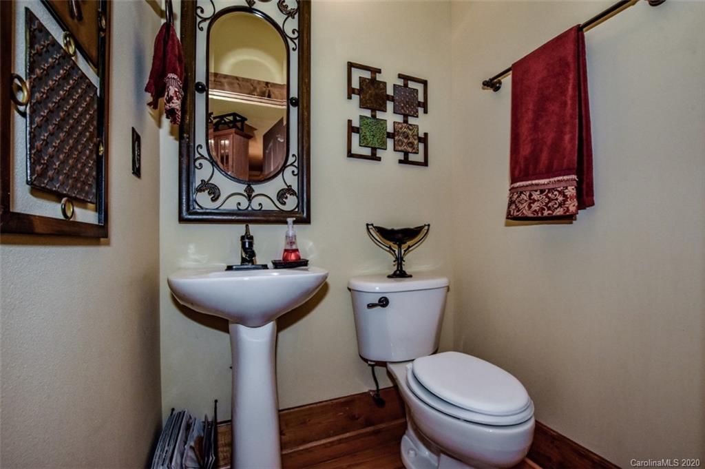 7041 Gilead Road Huntersville, NC 28078 - Photo 10 of 36 Gallery Image 10