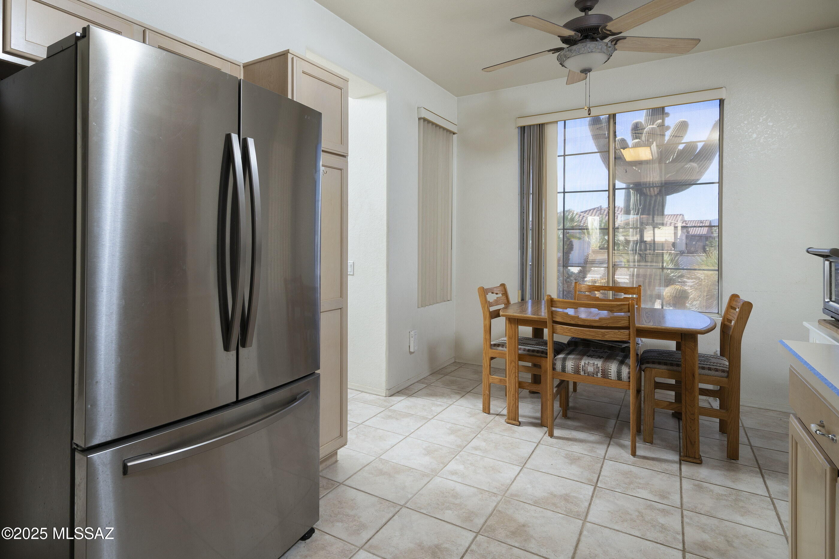 7626 West Amber Ridge Way Tucson, AZ 85743 - Photo 3 of 16