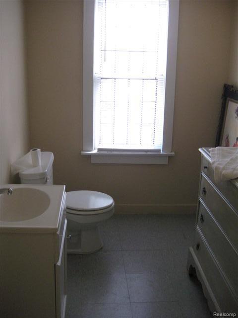 20040 Canterbury Road Detroit, MI 48221 - Photo 15 of 15 mels pics 023 (Small) (3)