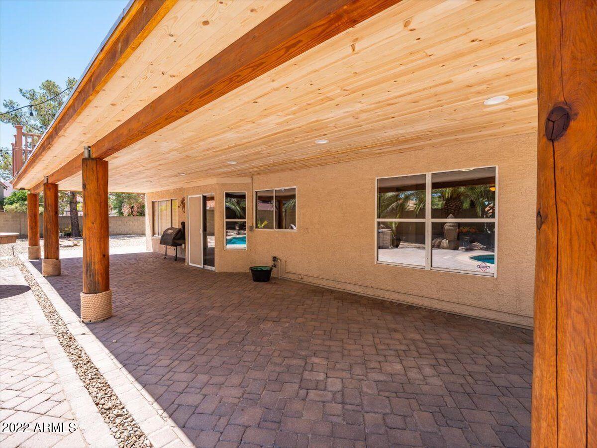 18829 North 34th Place Phoenix, AZ 85050 - Photo 5 of 25 5