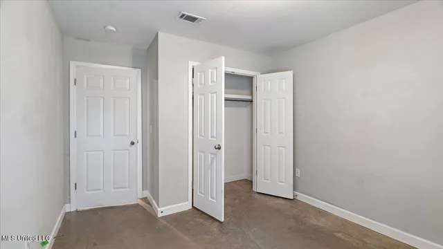 $275,000 | 640 Statesman Drive, Byram, MS 39272