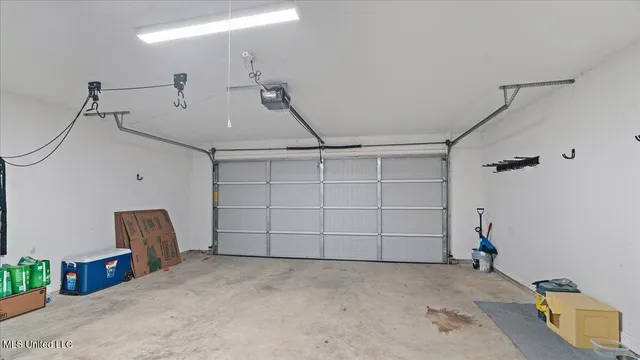 $275,000 | 640 Statesman Drive, Byram, MS 39272