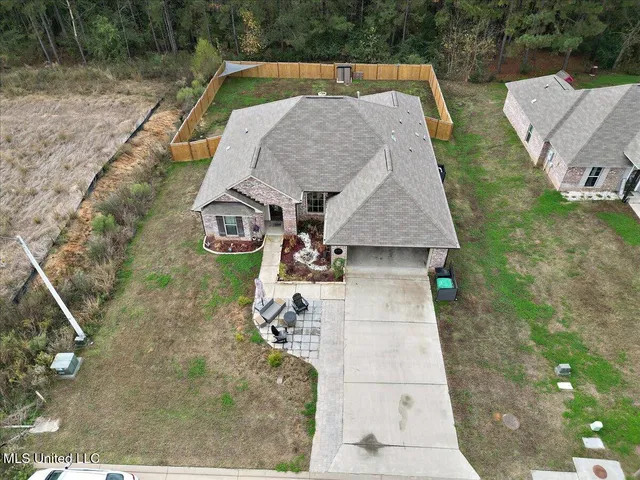 $275,000 | 640 Statesman Drive, Byram, MS 39272