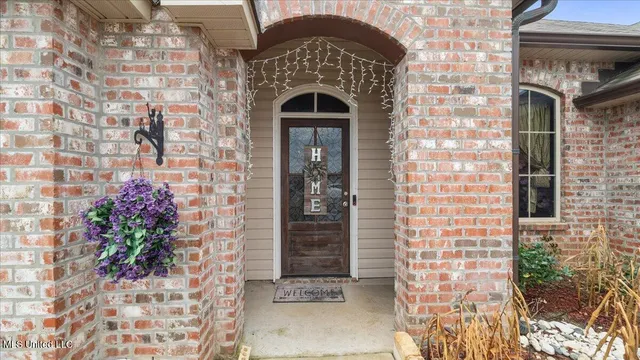 $275,000 | 640 Statesman Drive, Byram, MS 39272