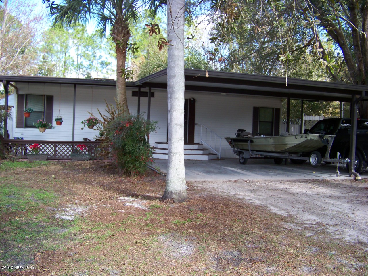 206 Clearwater Road Satsuma, FL 32189 - Photo 1 of 20 Covered parking