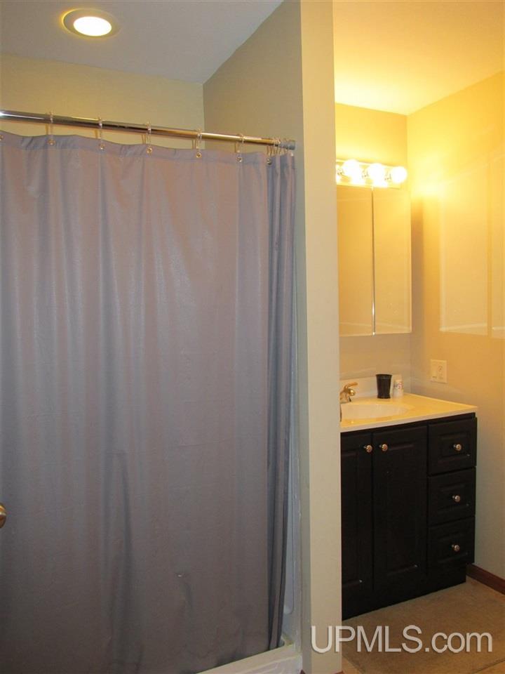 6388 L L.5 Road Gladstone, MI 49837 - Photo 25 of 49
