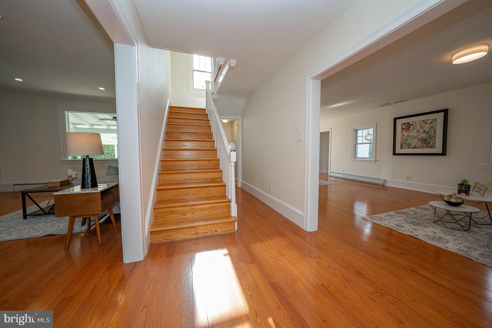 436 Penn Valley Road Penn Valley, PA 19072 - Photo 4 of 76 Bright Foyer