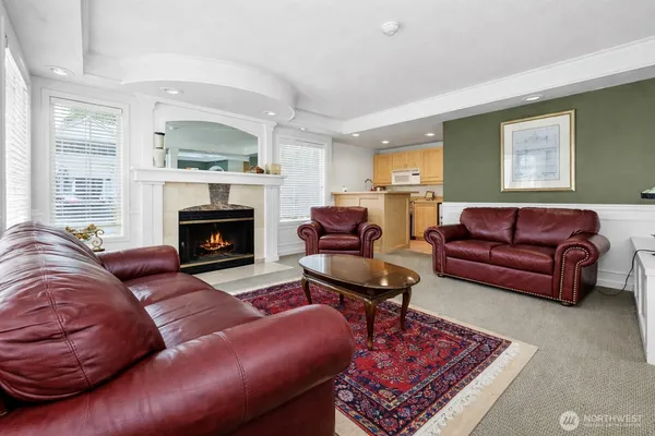 $387,500 | 23321 Cedar Way, Unit J204, Mountlake Terrace, WA 98043