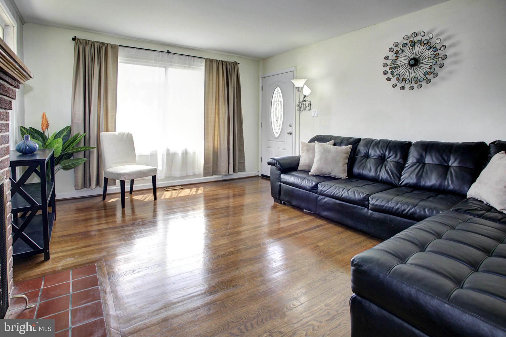 12402 Connecticut Avenue Silver Spring, MD 20906 - Photo 2 of 16 Living Room