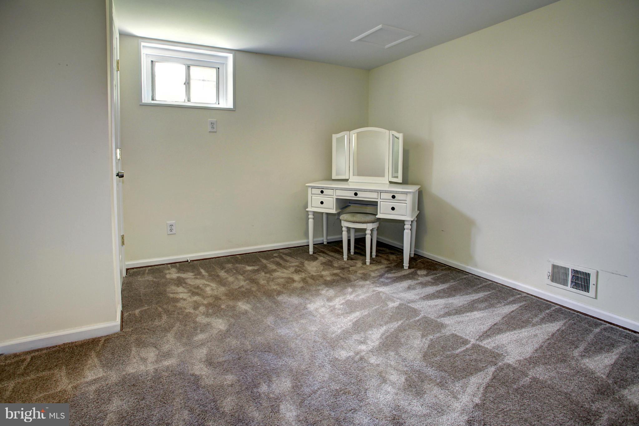 12402 Connecticut Avenue Silver Spring, MD 20906 - Photo 11 of 16 Interior (General)