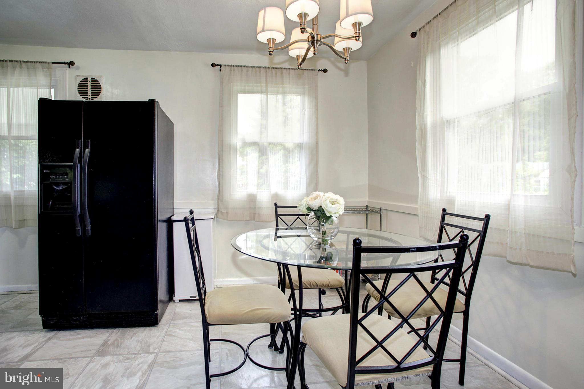 12402 Connecticut Avenue Silver Spring, MD 20906 - Photo 4 of 16 Dining Room