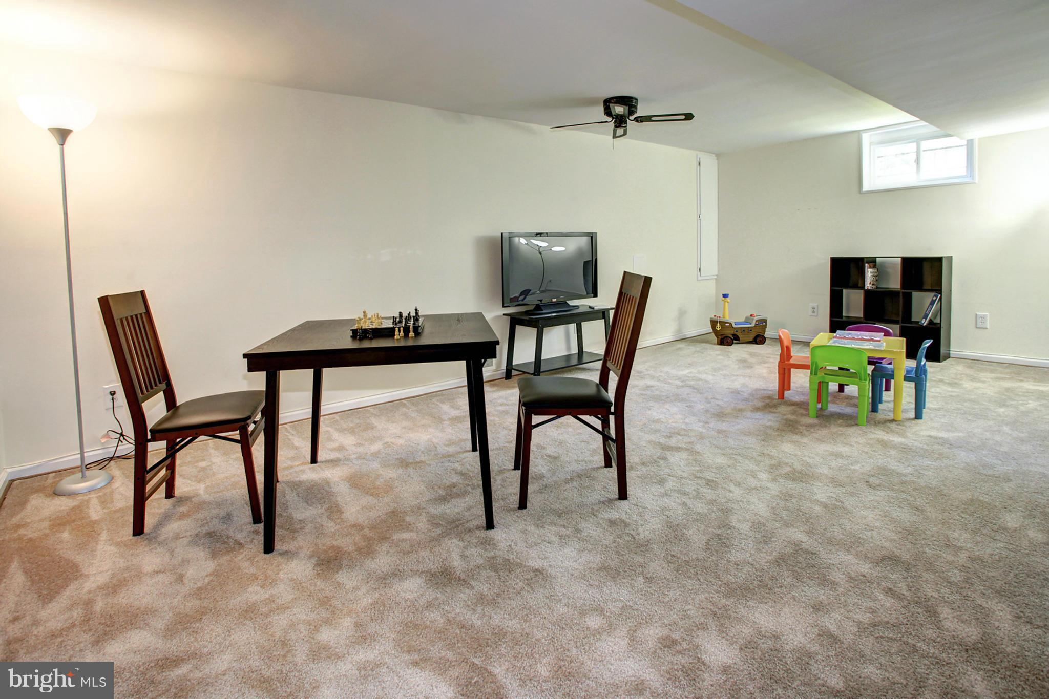 12402 Connecticut Avenue Silver Spring, MD 20906 - Photo 10 of 16 Family Room