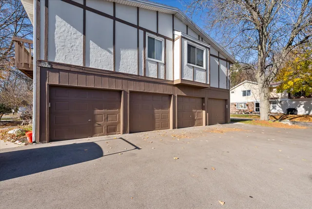 $2,500 | N20-w5343 Pierce Court, Cedarburg, WI 53012