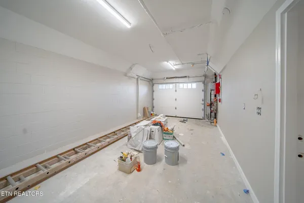 $499,490 | 2414 Grand Vw Court, Kingston, TN 37763