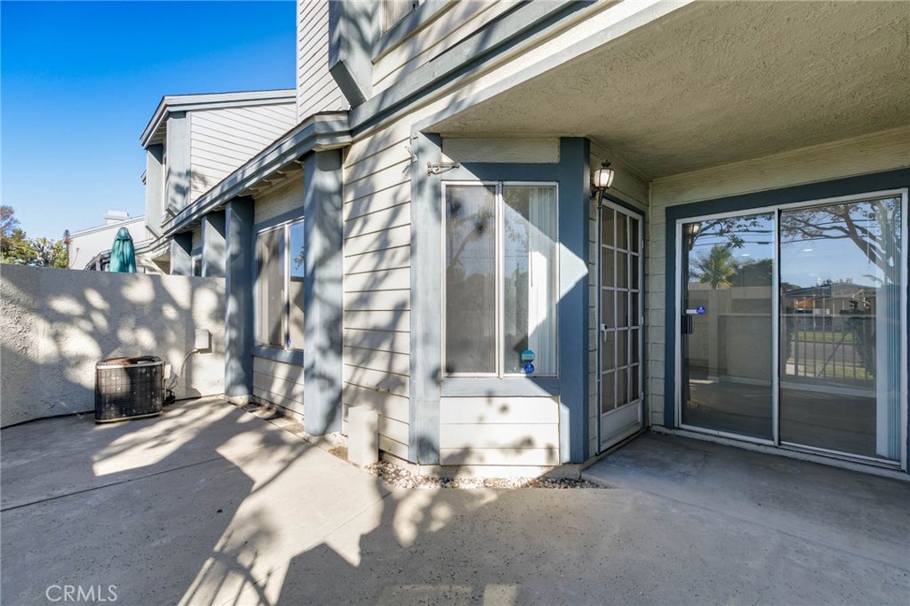 9013 Buckles Street Downey, CA 90241 - Photo 29 of 32 a view of balcony