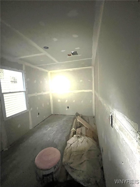 17 California Street Buffalo, NY 14213 - Photo 2 of 5