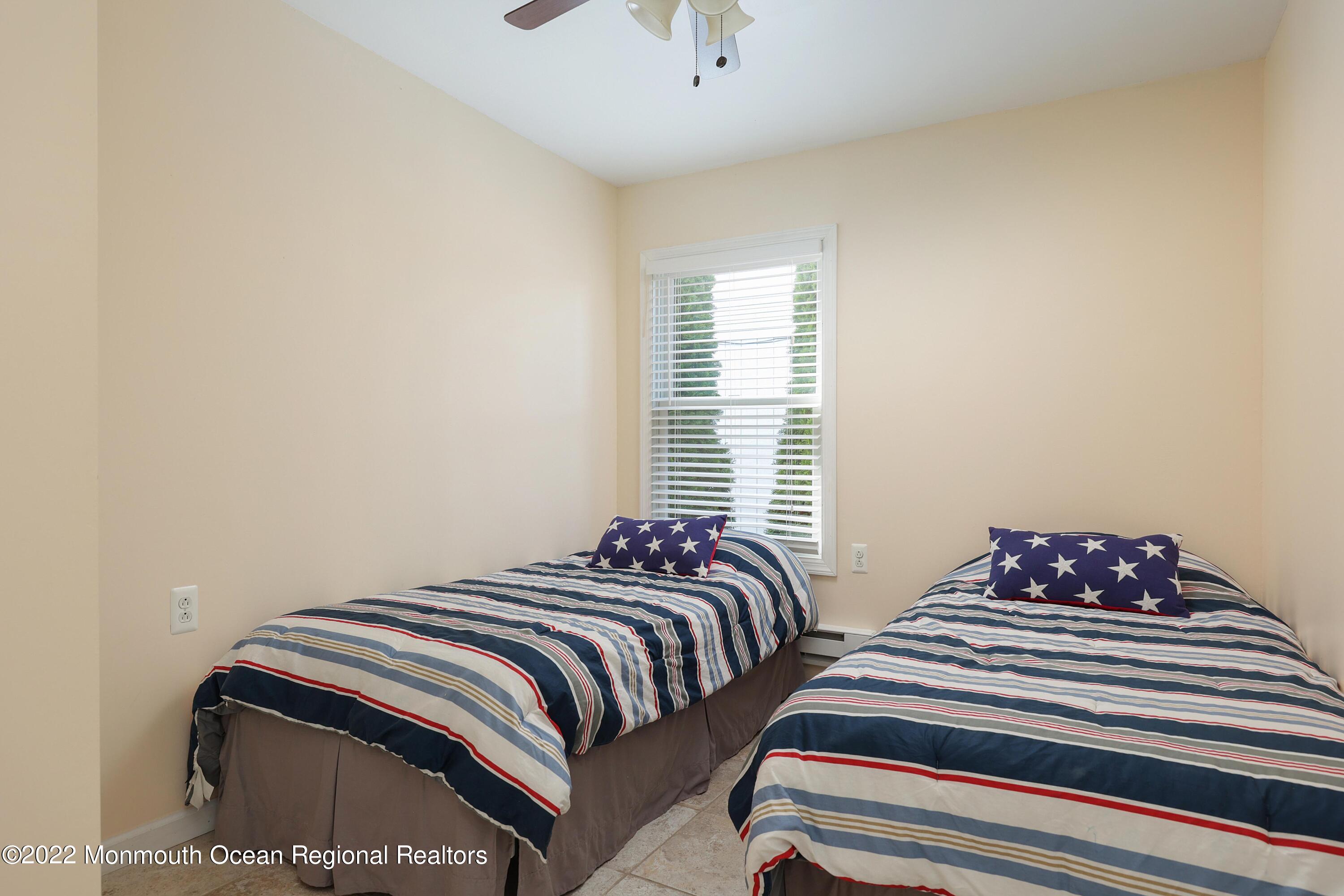10 Capstan Road Waretown, NJ 08758 - Photo 18 of 37 758A7078