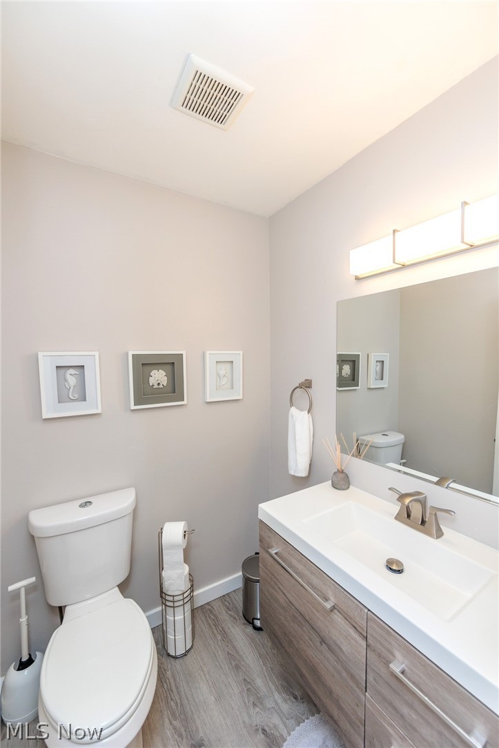 22504 Center Ridge Road, Unit C Rocky River, OH 44116 - Photo 4 of 48 Gallery Image 4